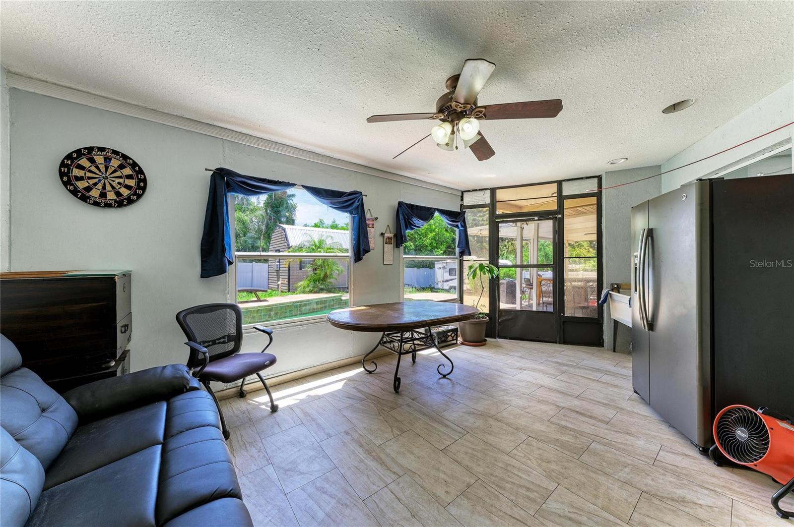 1520 Sunnyhills Dr Property Photo 25