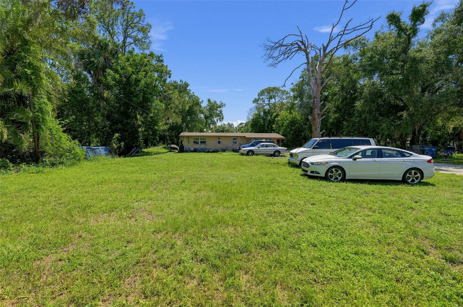 3314 59th Avenue Dr E Property Photo 2