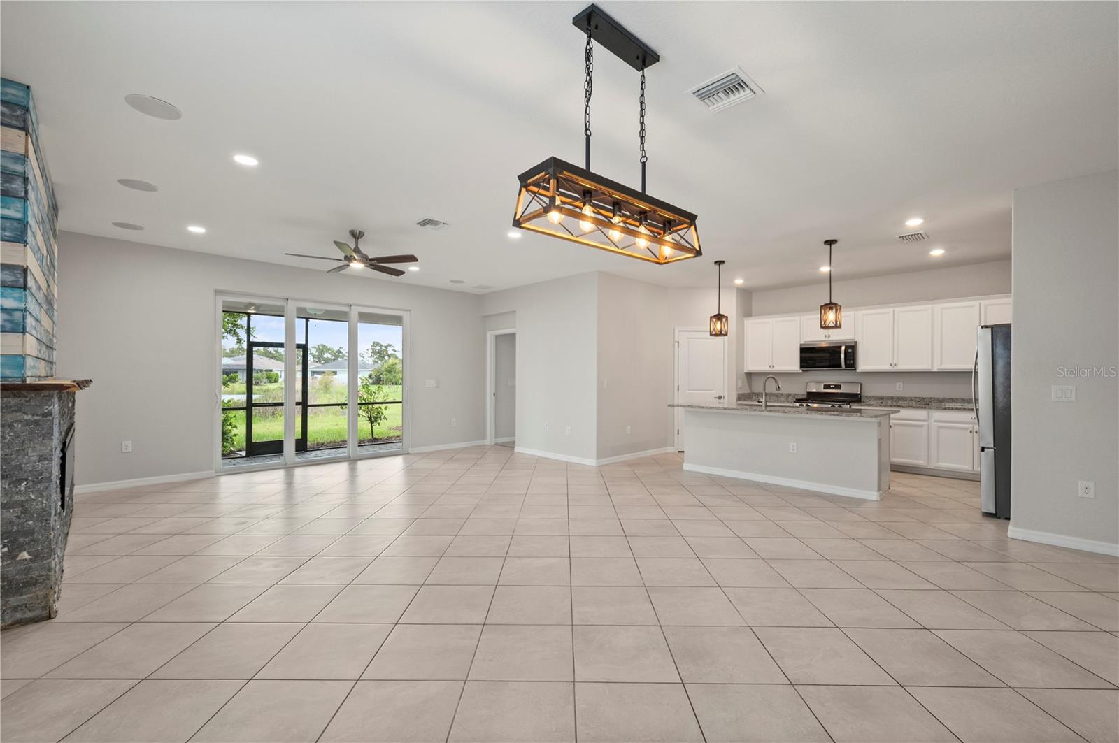 43572 Treadway Dr Property Photo 11