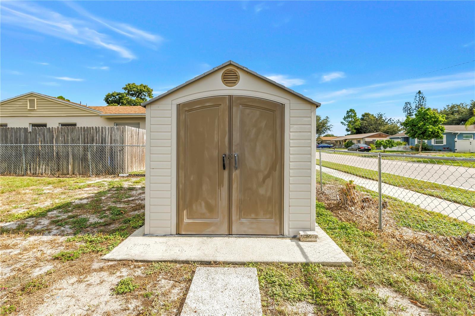2918 Sandpointe Dr Property Photo 37
