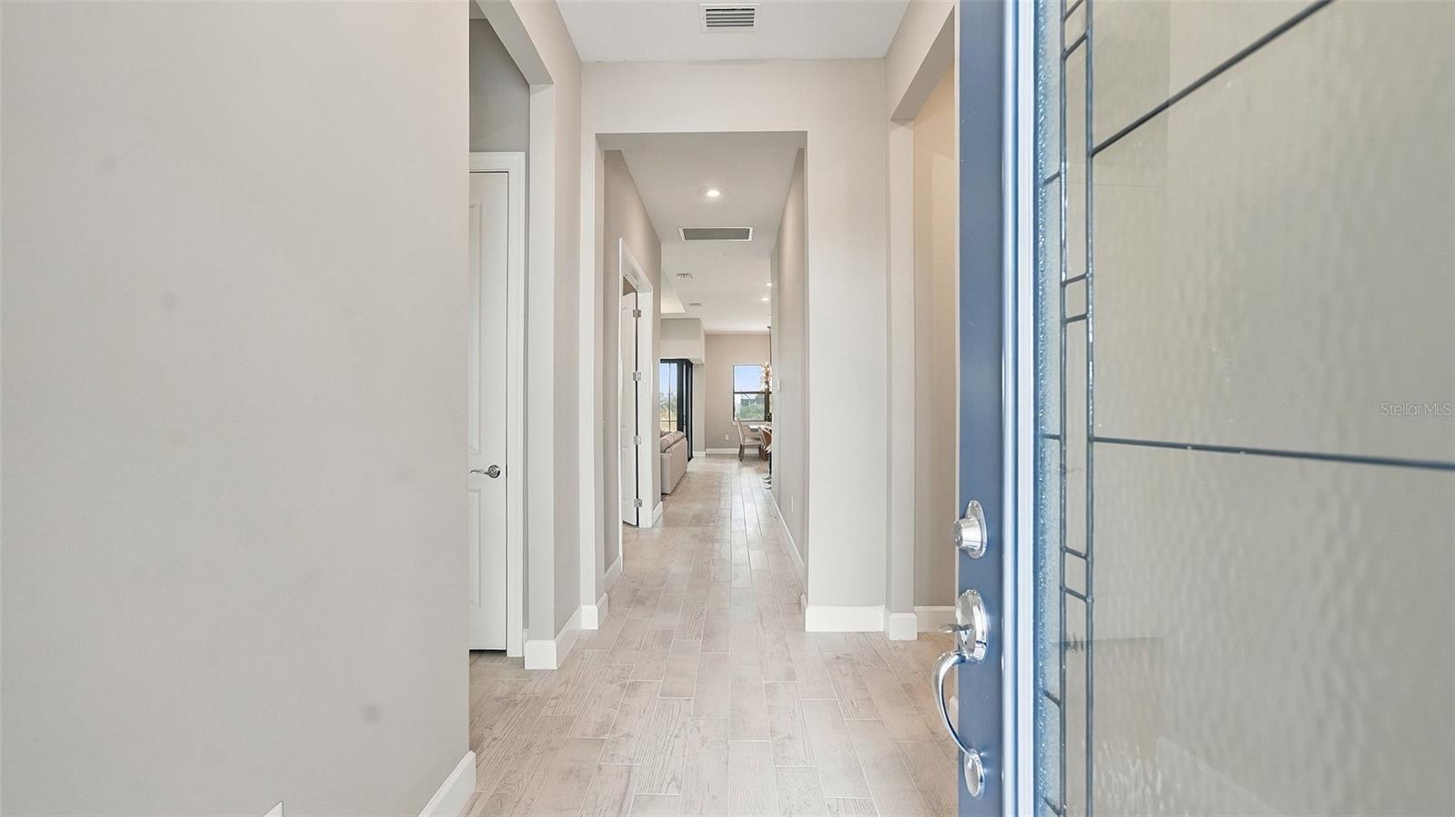 6036 Silver Grass Ct Property Photo 4