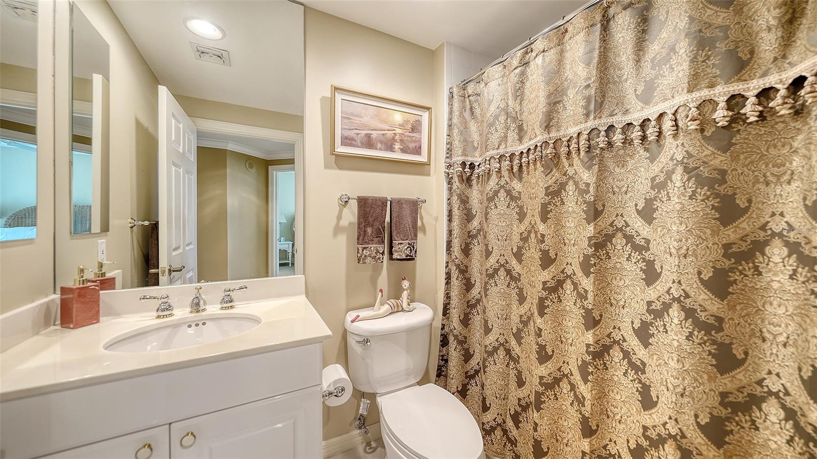 385 N Point Rd #401 Property Photo 60