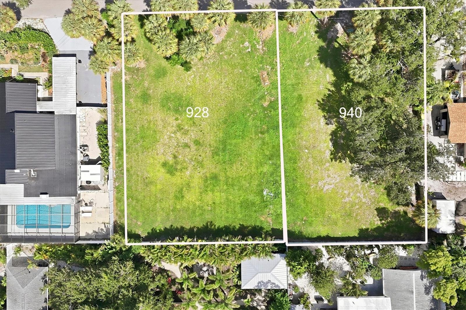 940 22ND ST Property Photo 1