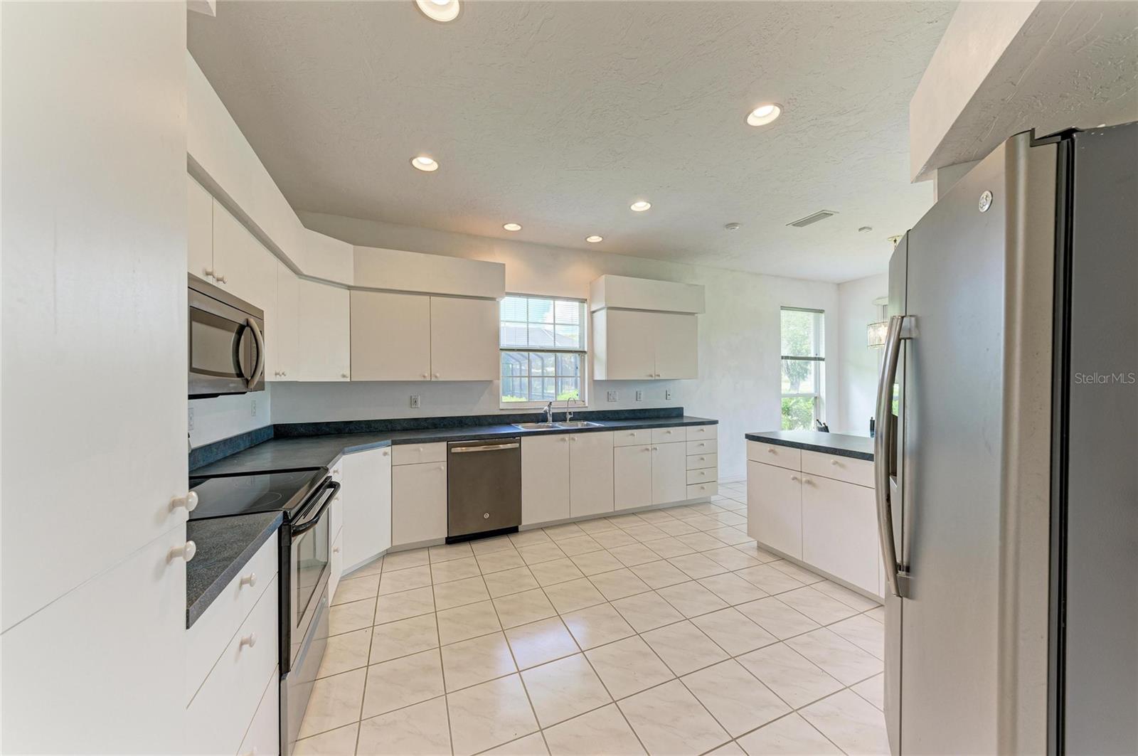 5489 Downham Mdws Property Photo 14