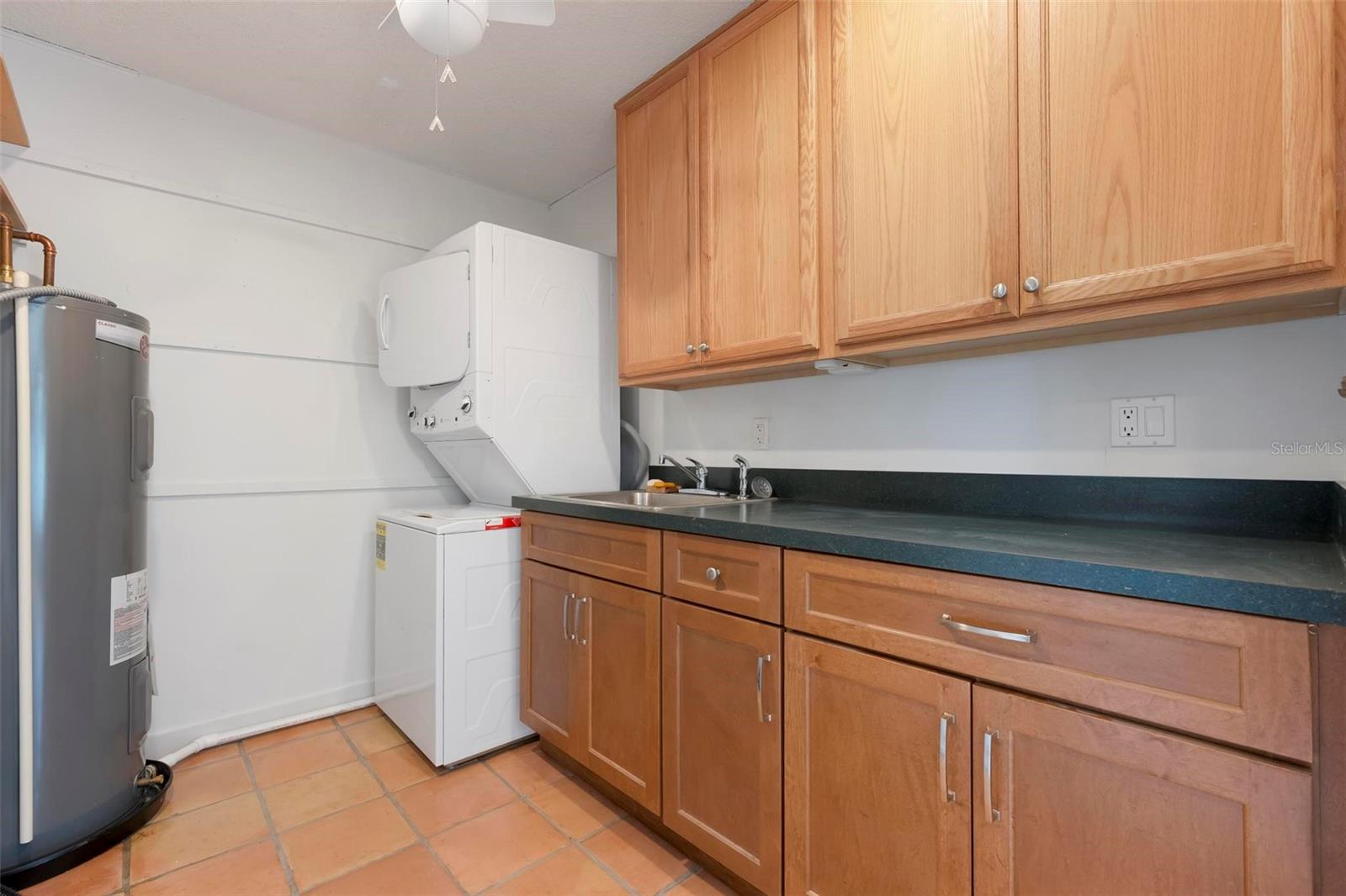 503 65th St Property Photo 44