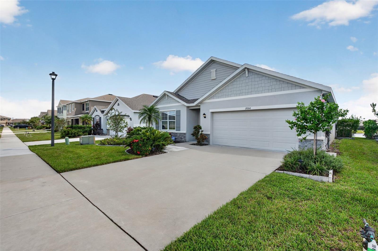17206 Reserva Dr Property Photo 6