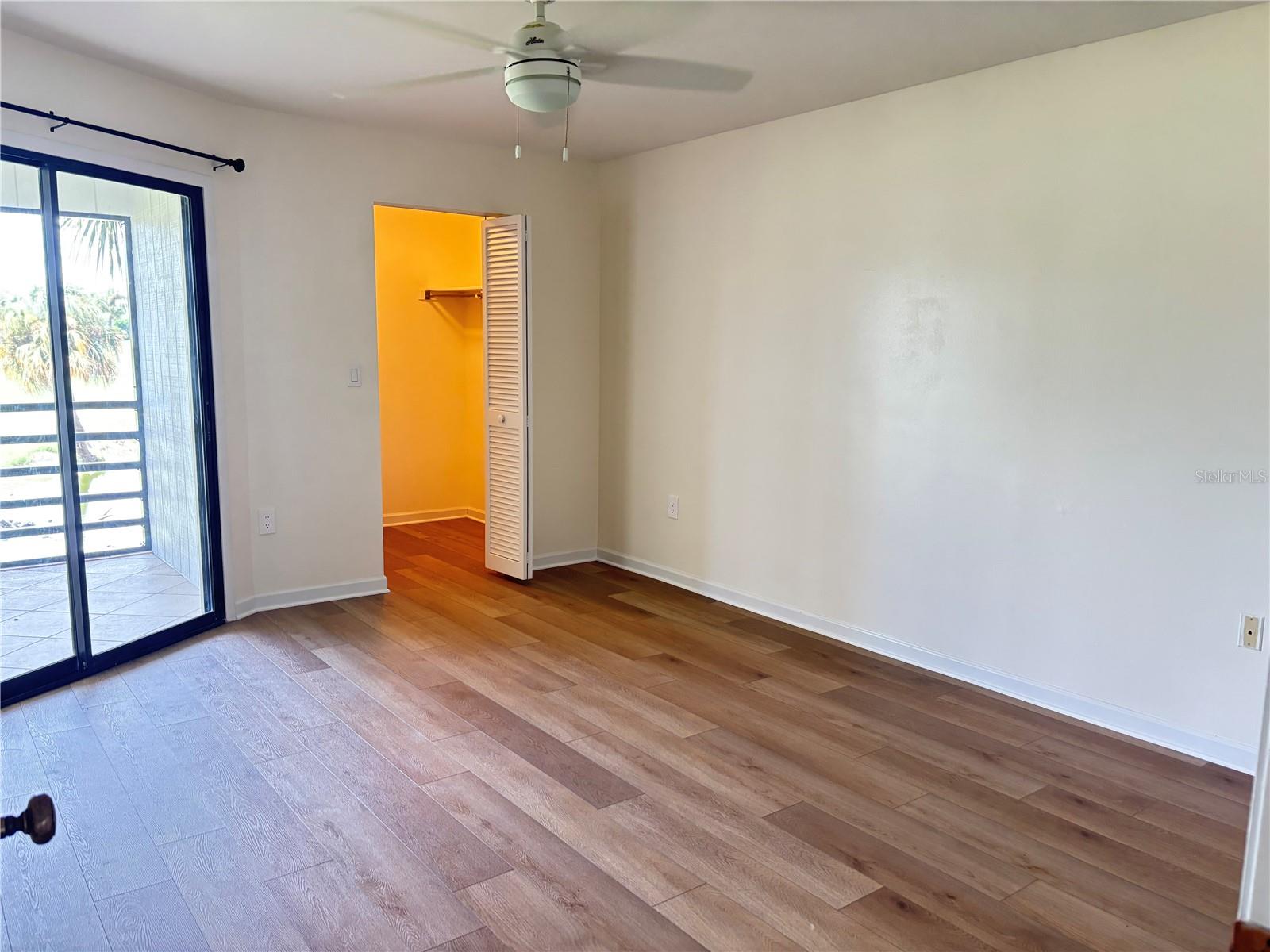 350 Barcelona Dr #350 Property Photo 6