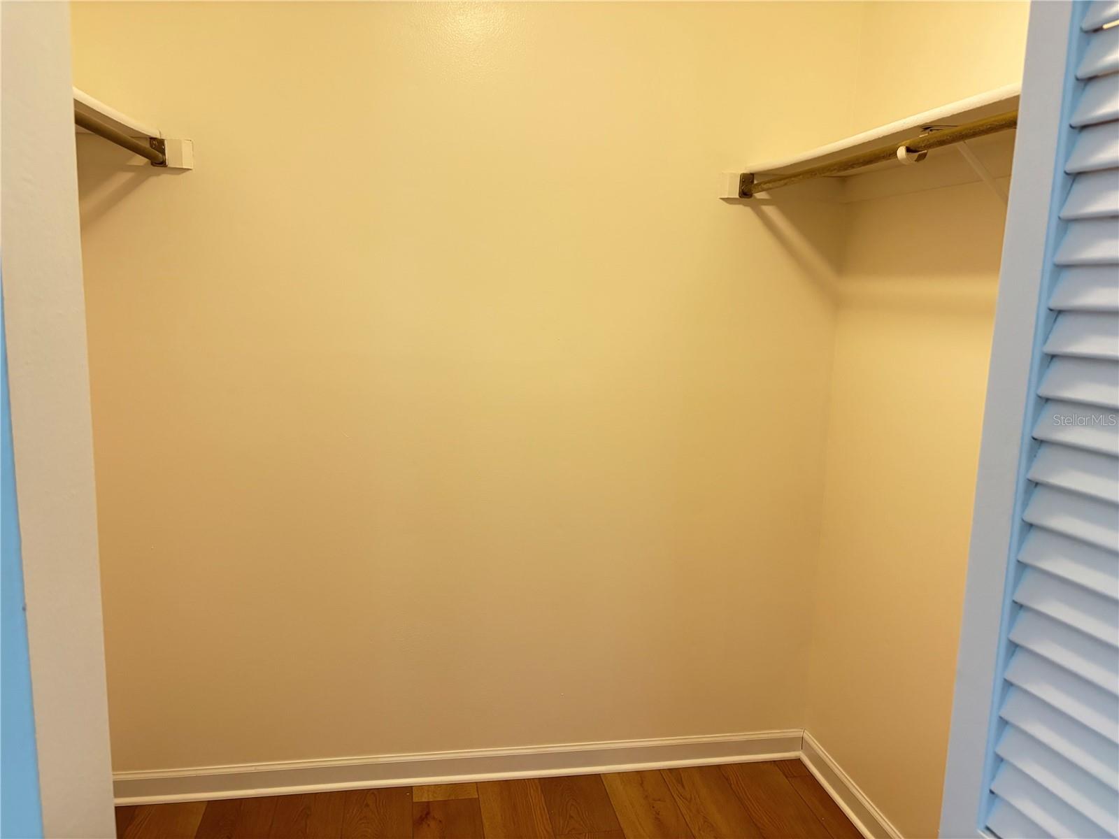 350 Barcelona Dr #350 Property Photo 8