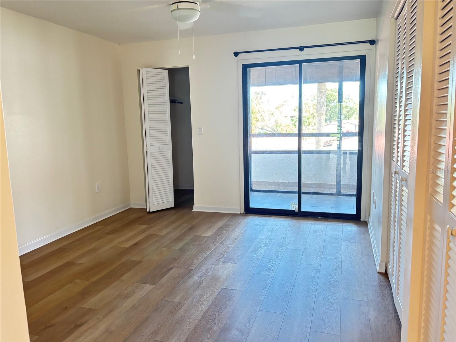 350 Barcelona Dr #350 Property Photo 9