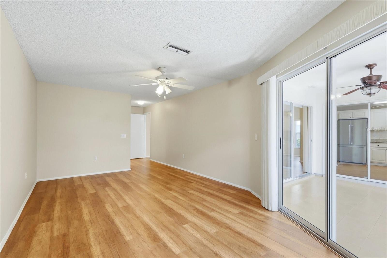 5837 Garden Lakes Dr Property Photo 20