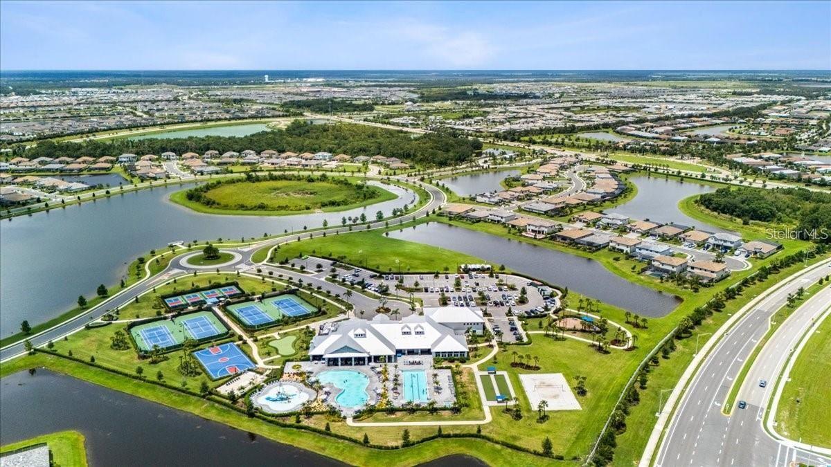 4873 Seafoam Trl Property Photo 4