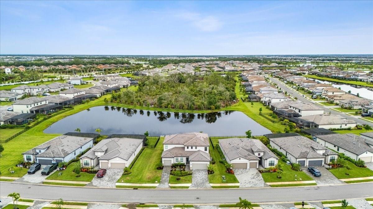 4873 Seafoam Trl Property Photo 11