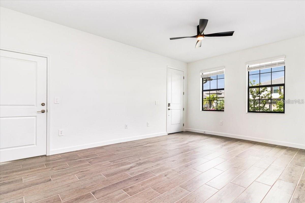 4873 Seafoam Trl Property Photo 16