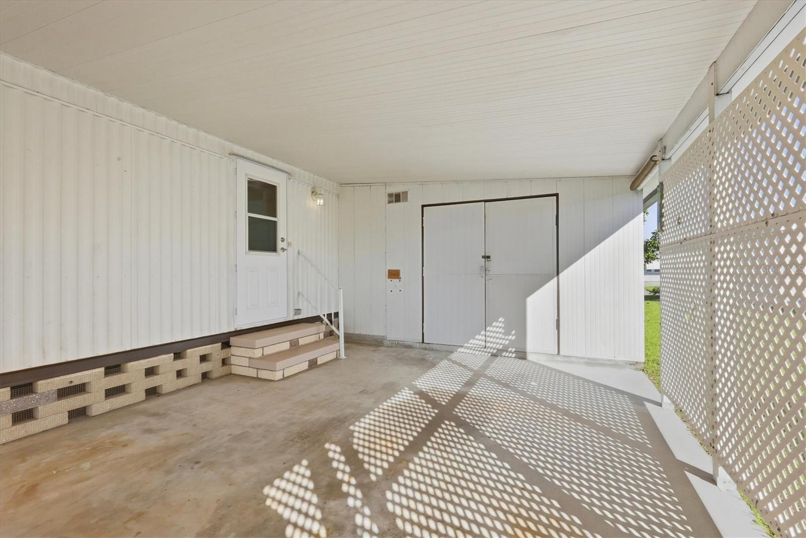 4320 13th St E Property Photo 2