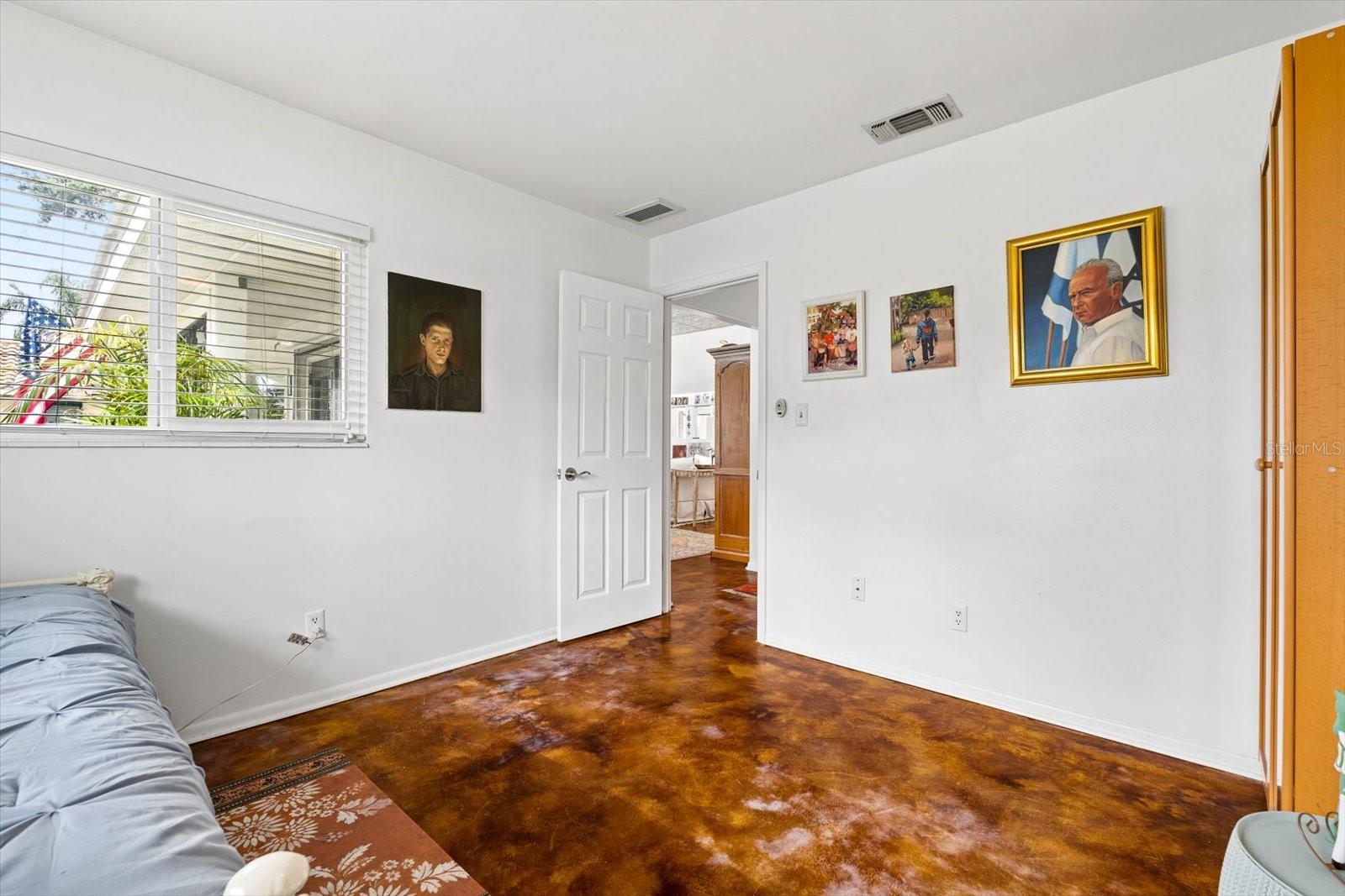 1741 Stanford Ln Property Photo 45