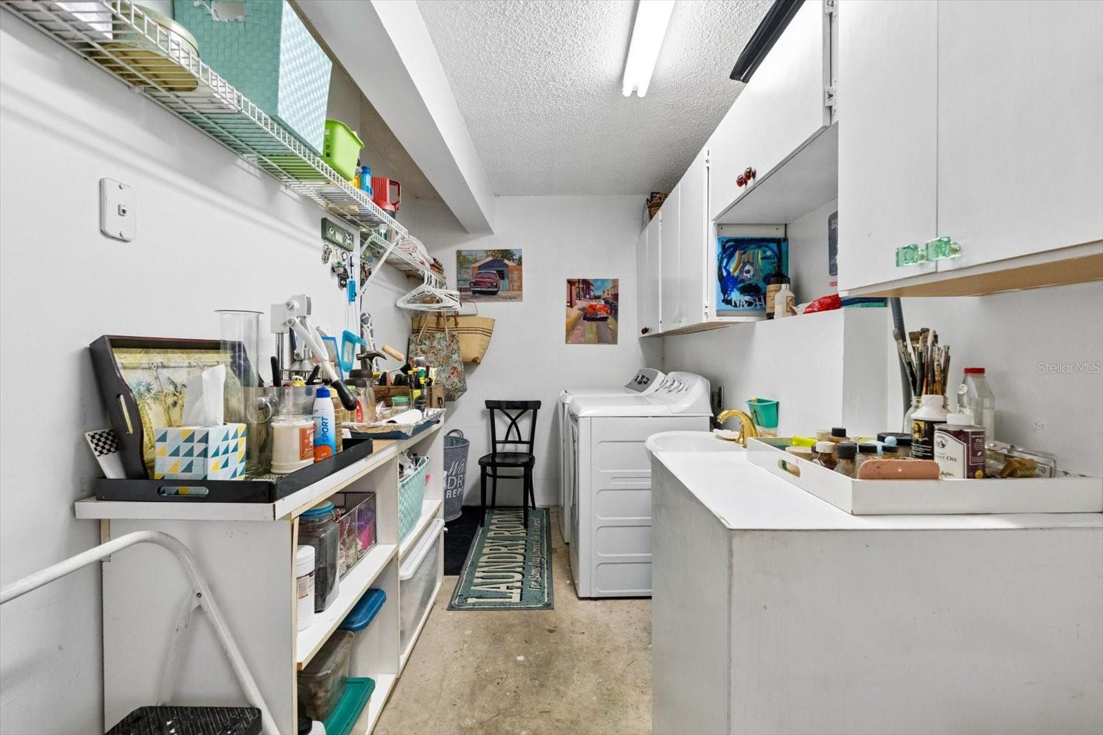 1741 Stanford Ln Property Photo 46