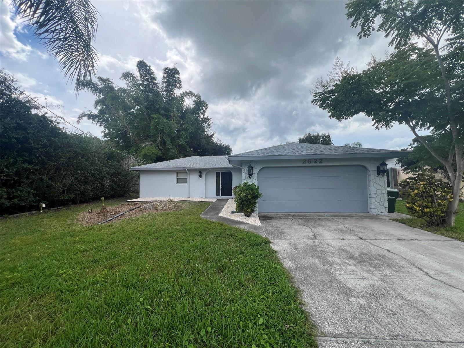 2622 SWEETLAND AVE Property Photo 1