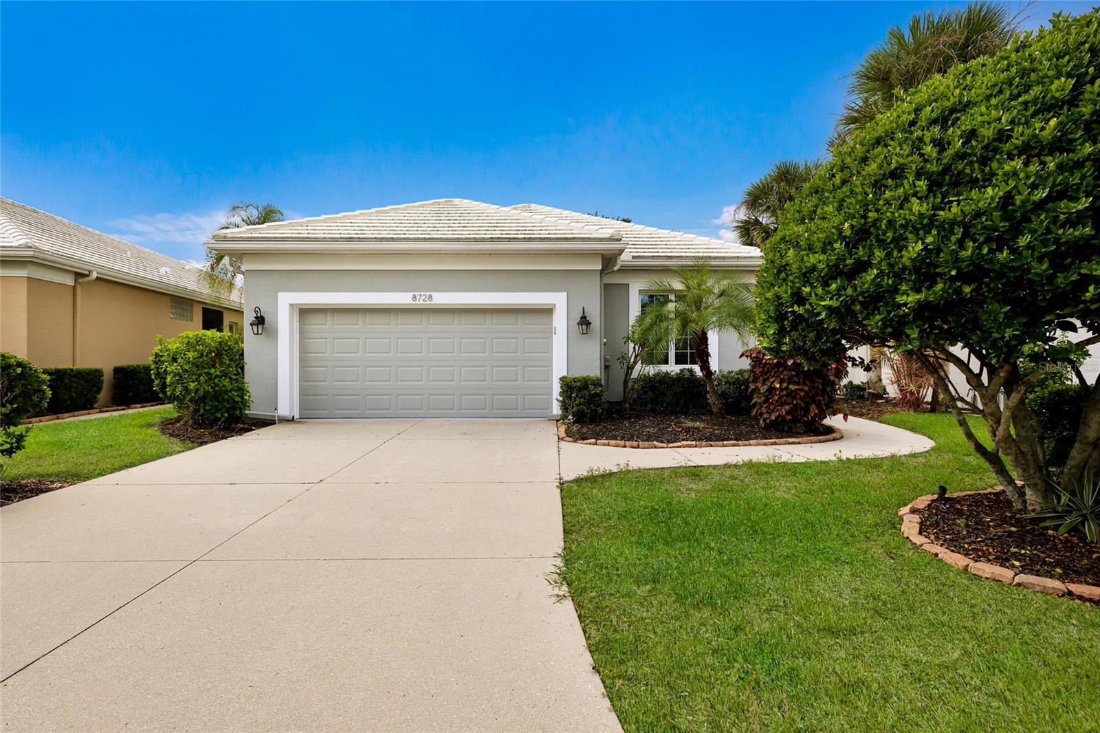 8728 52nd Dr E Property Photo 5