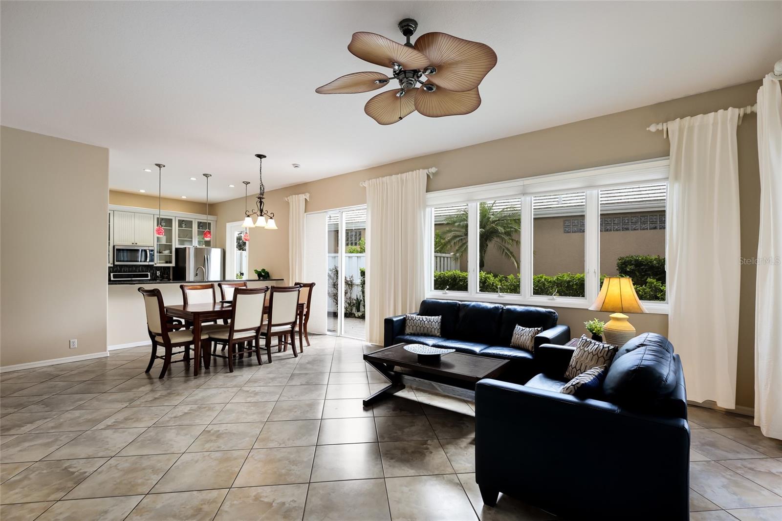 8728 52nd Dr E Property Photo 11