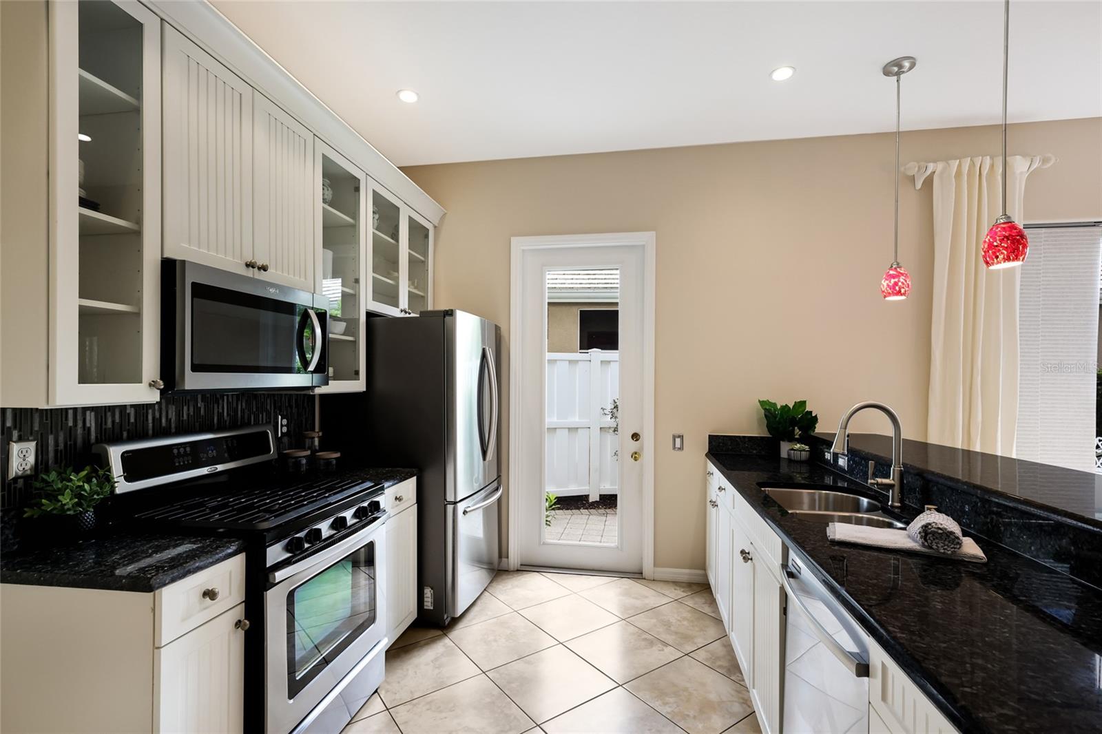 8728 52nd Dr E Property Photo 14