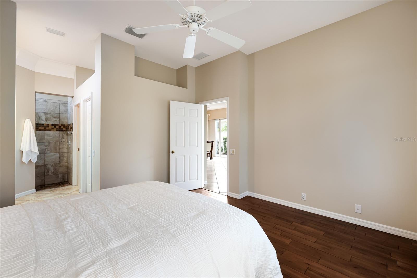 8728 52nd Dr E Property Photo 18