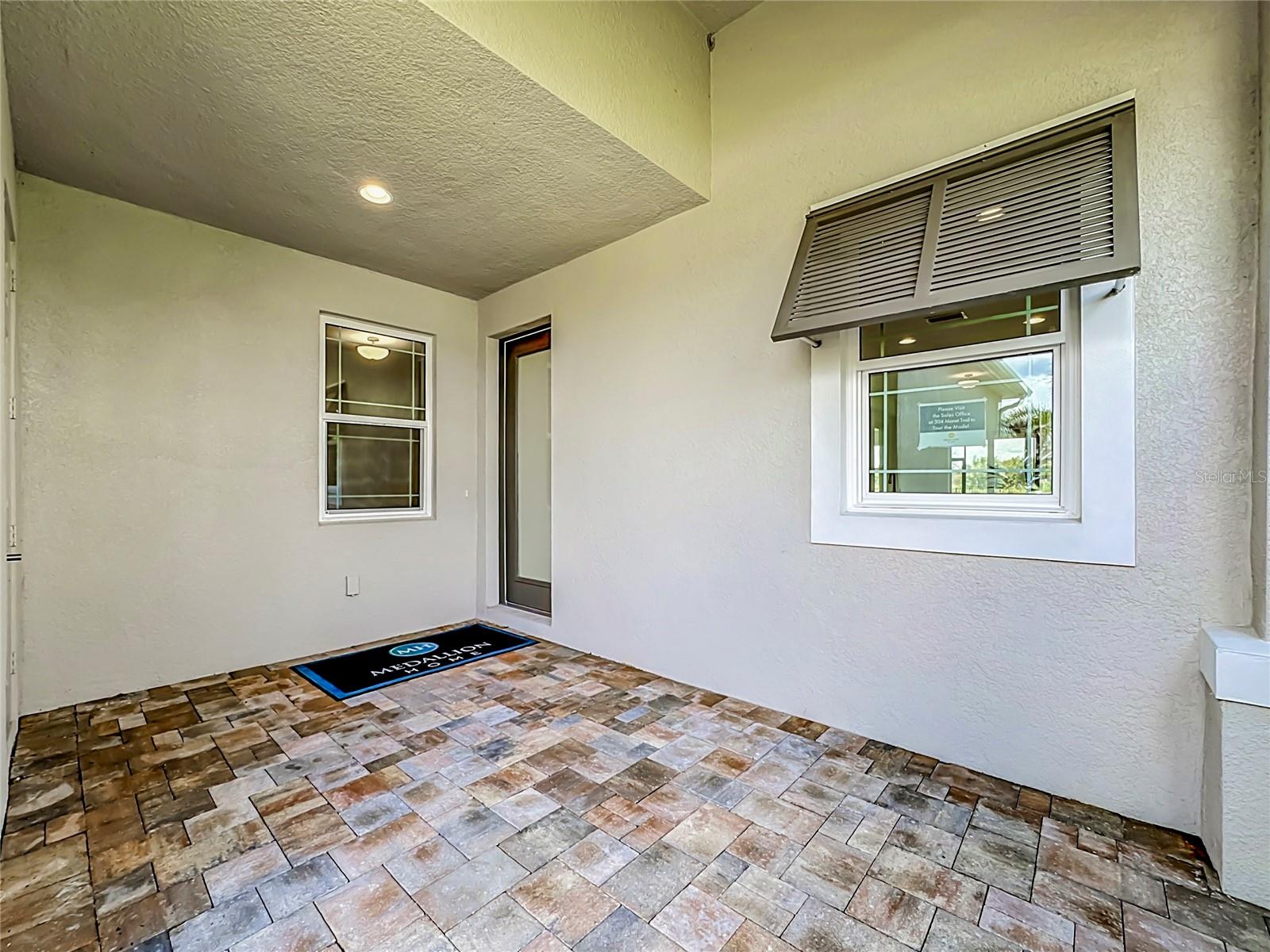 10618 Klee Ave Property Photo 6