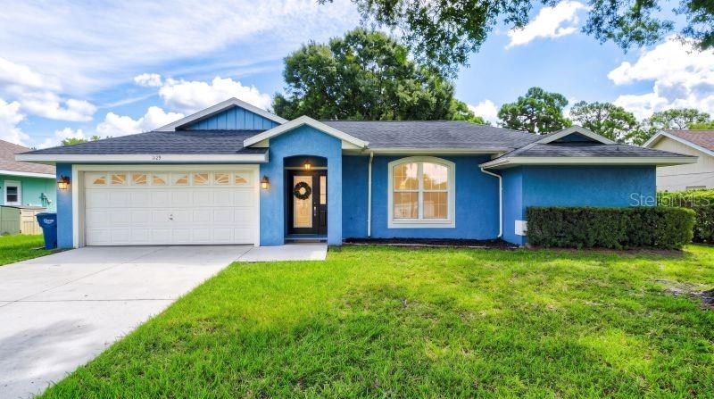 7129 Queen Palm Cir Property Photo 1