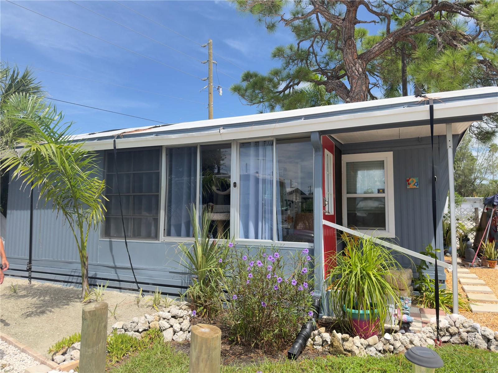 12507 CORTEZ RD W #2 Property Photo 1