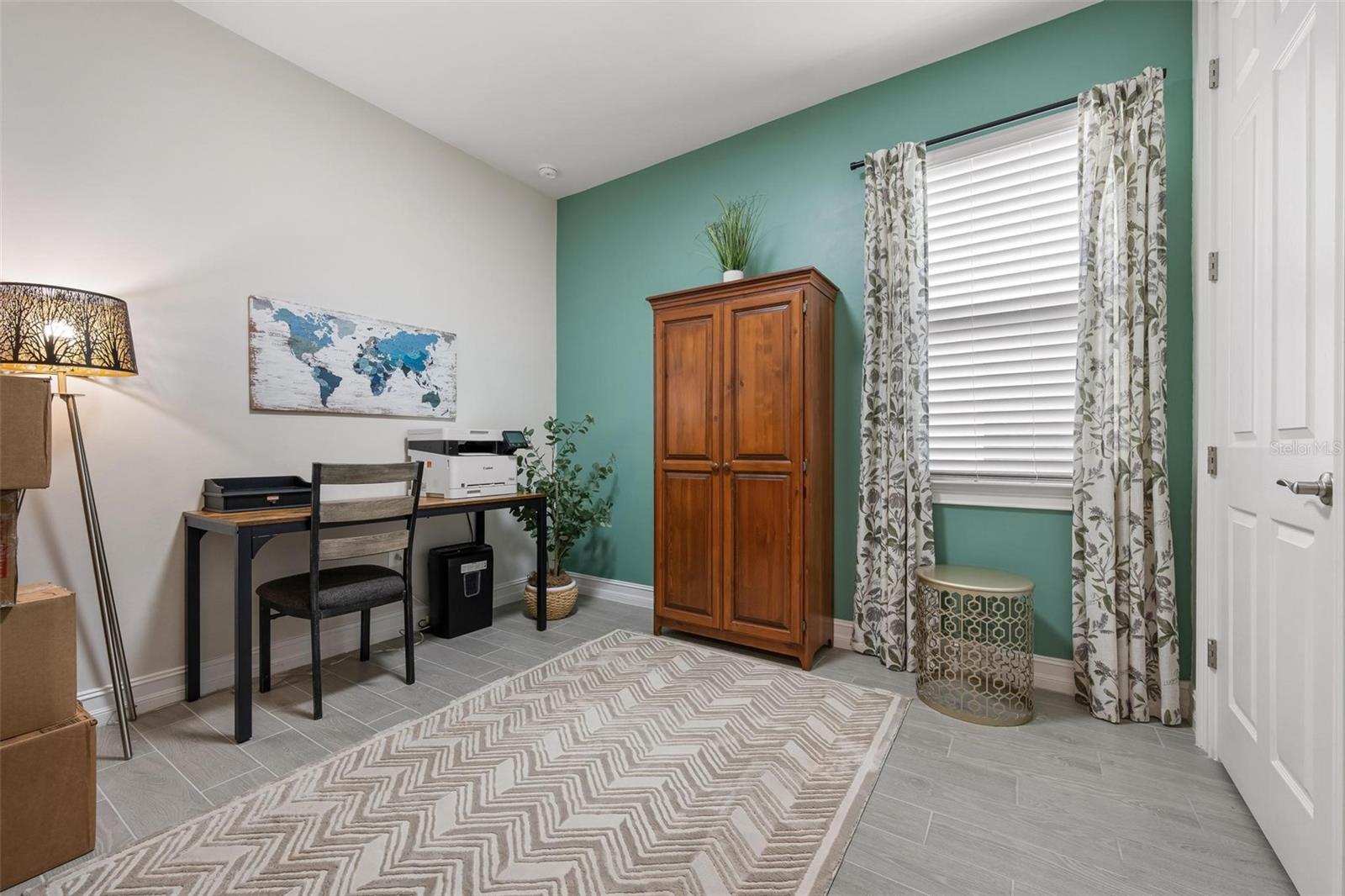 313 Palestro St Property Photo 16
