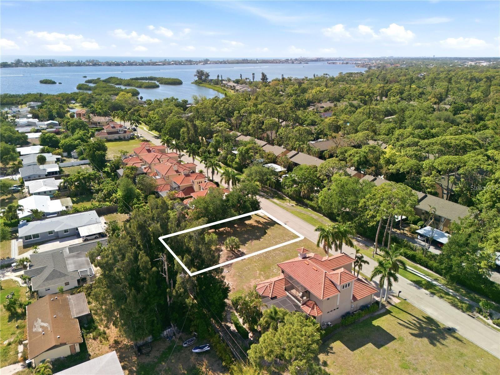 1740 Assisi Dr Property Photo 3