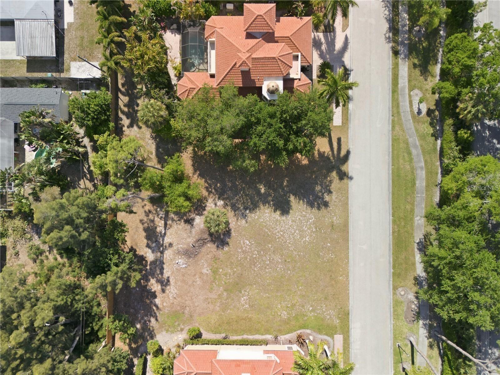 1740 Assisi Dr Property Photo 5