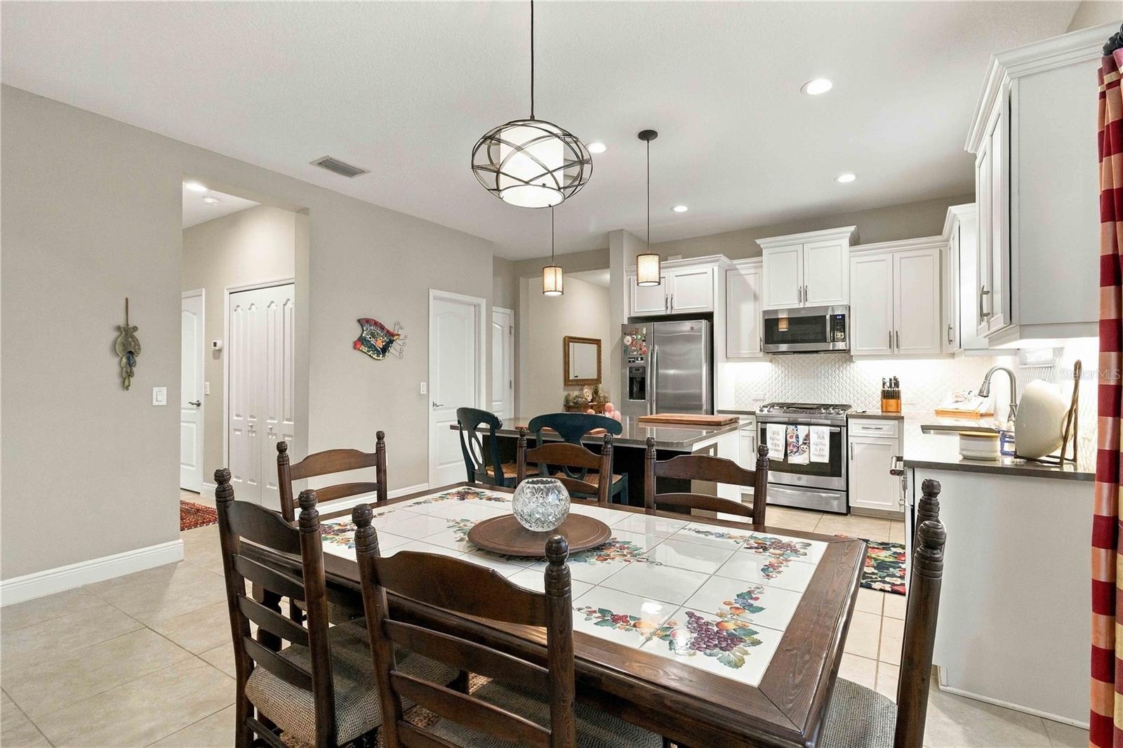 6964 White Willow Ct Property Photo 7