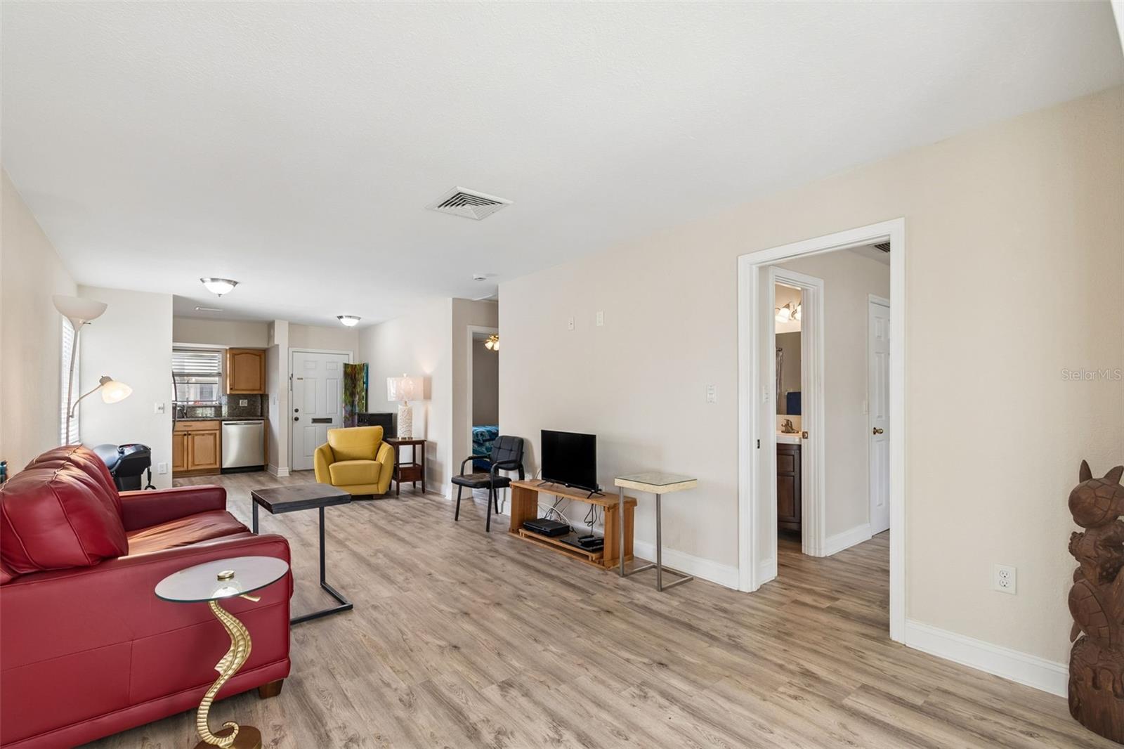 6026 Lilli Way Property Photo 10