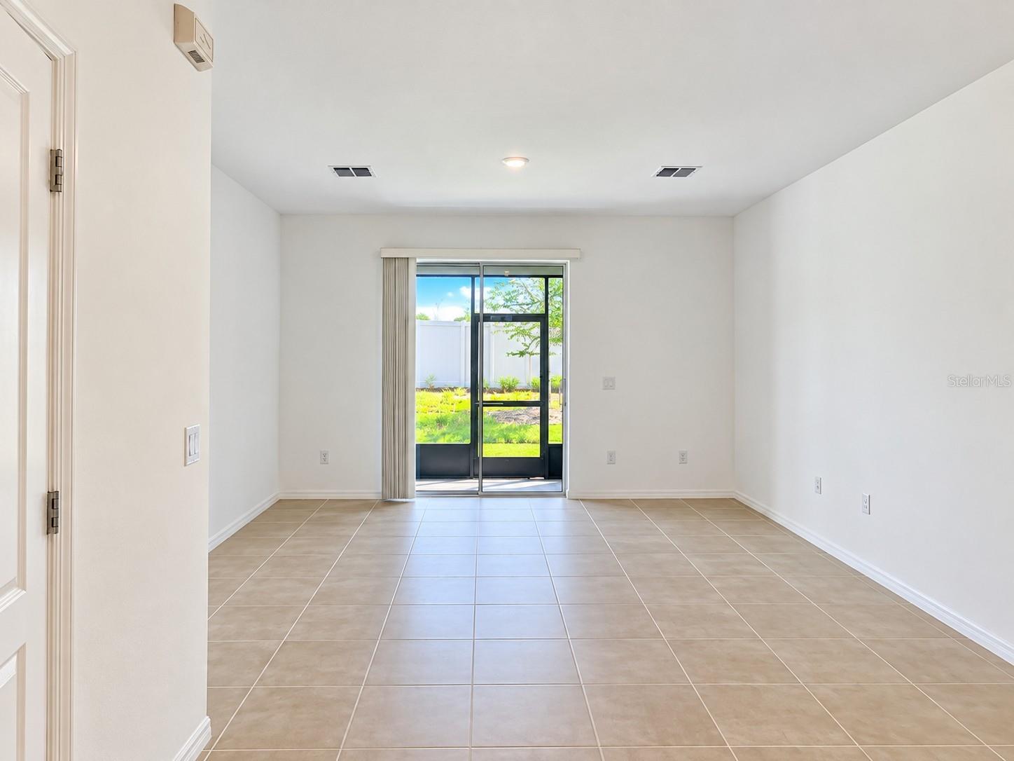 11842 Stonesmith Xing Property Photo 4