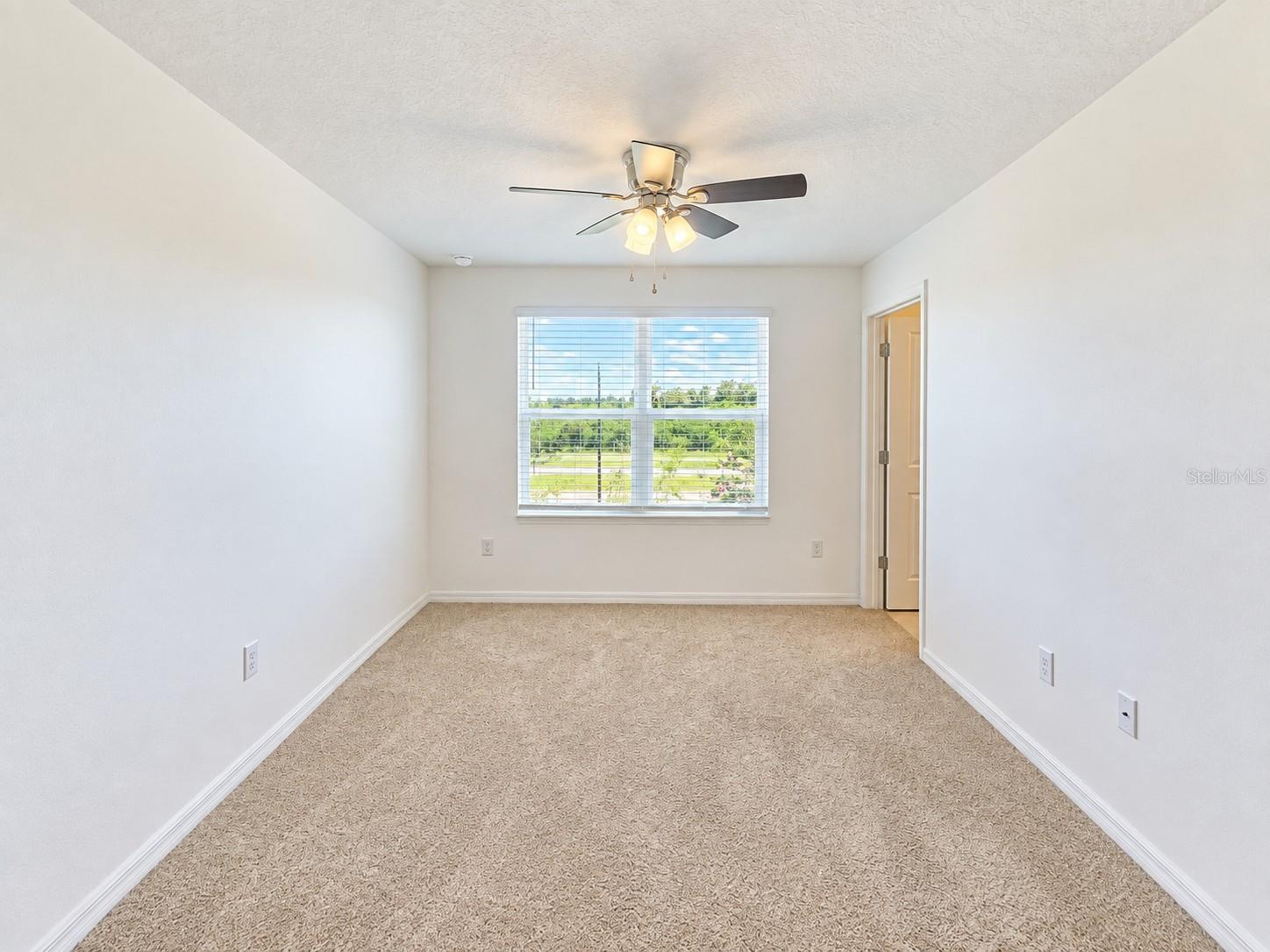 11842 Stonesmith Xing Property Photo 6