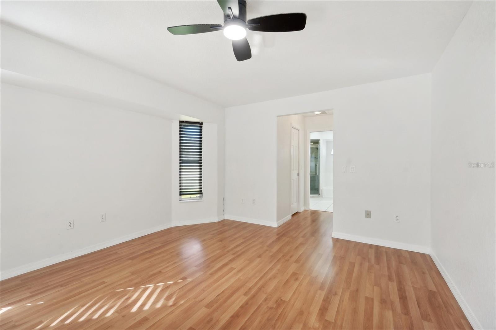 510 Border St Property Photo 11