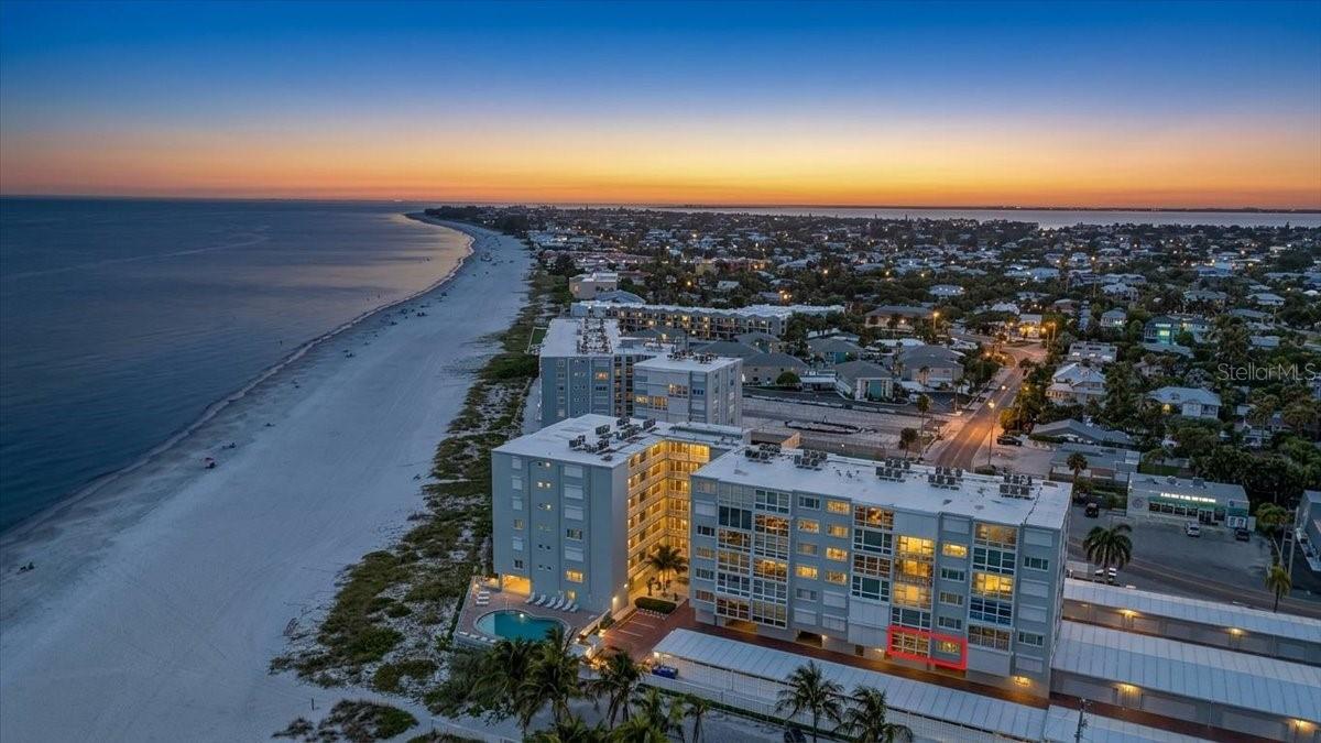 5200 Gulf Dr #107 Property Photo 2