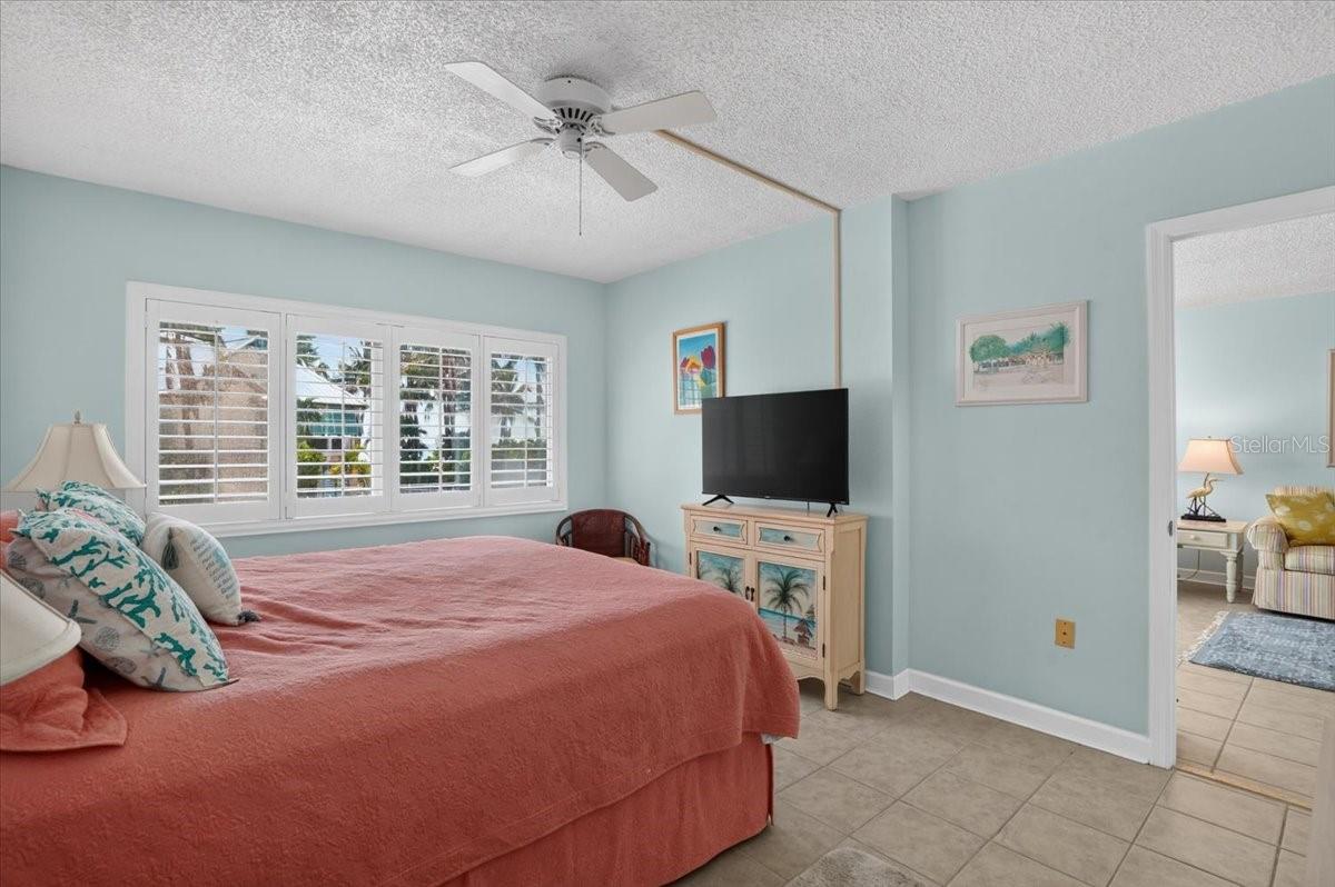 5200 Gulf Dr #107 Property Photo 27