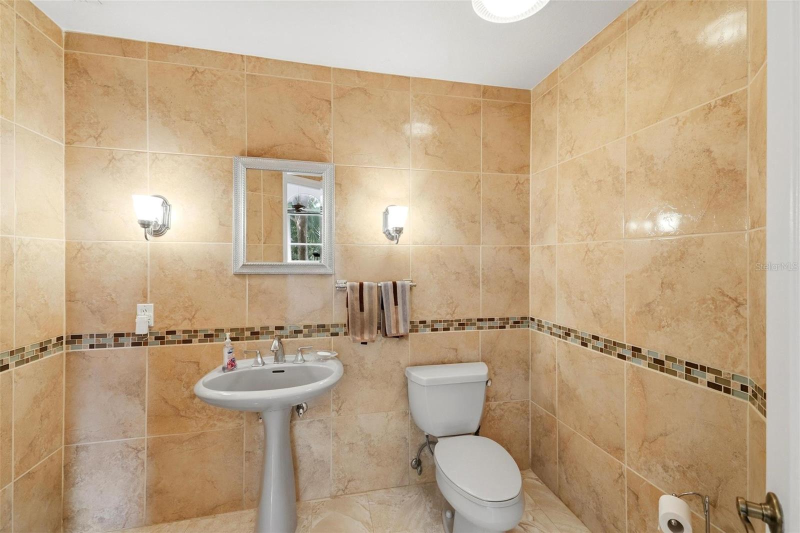 2429 Whippoorwill Cir Property Photo 12