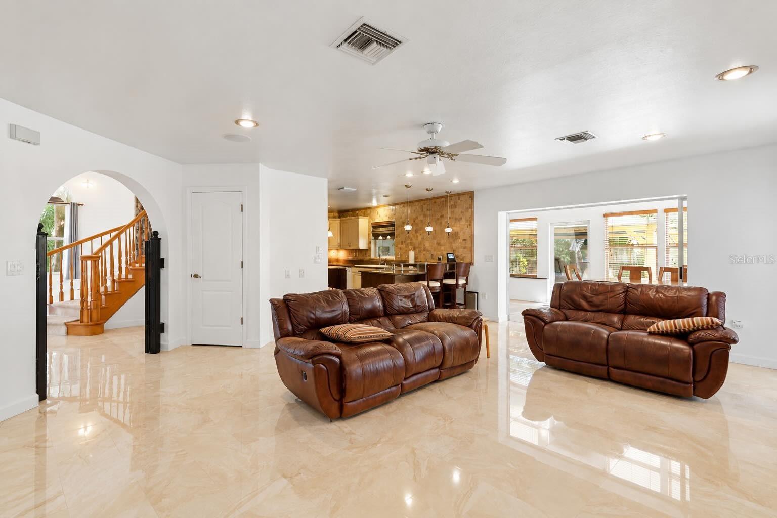 2429 Whippoorwill Cir Property Photo 17