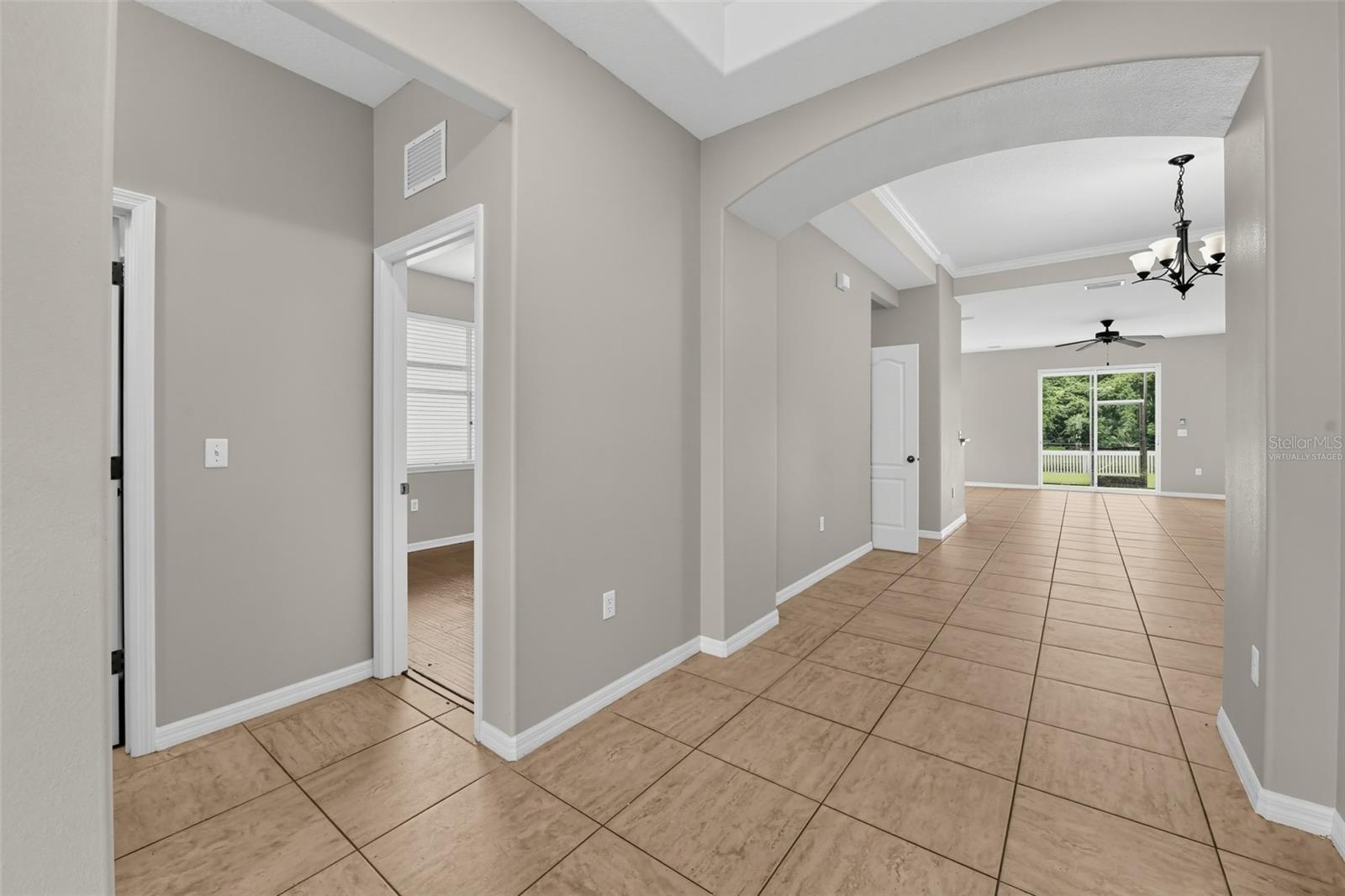 12218 Lavender Loop Property Photo 4