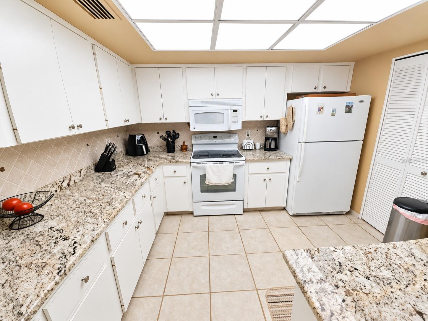 6459 Egret Ln #423 Property Photo 3