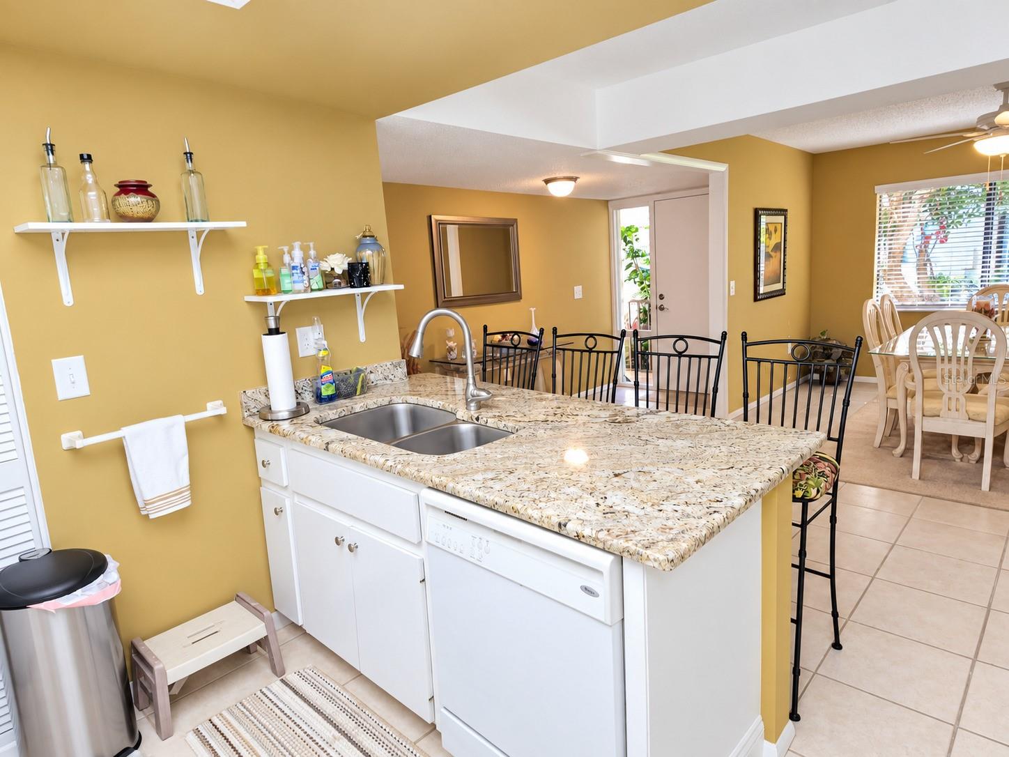 6459 Egret Ln #423 Property Photo 6