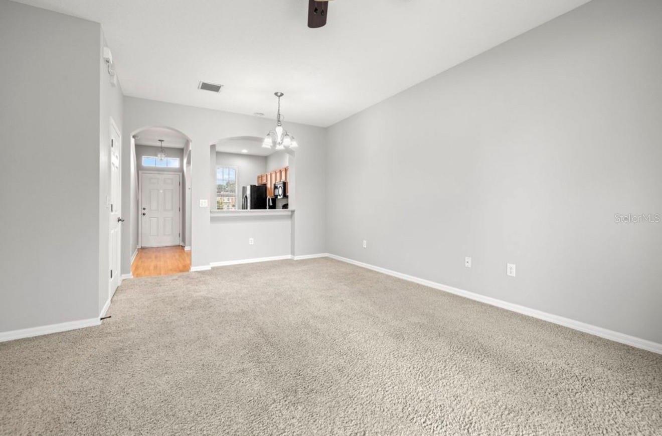 8832 Red Beechwood Ct Property Photo 6