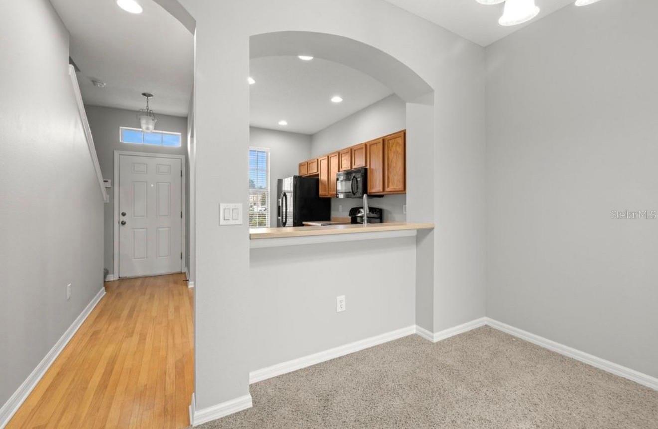 8832 Red Beechwood Ct Property Photo 8