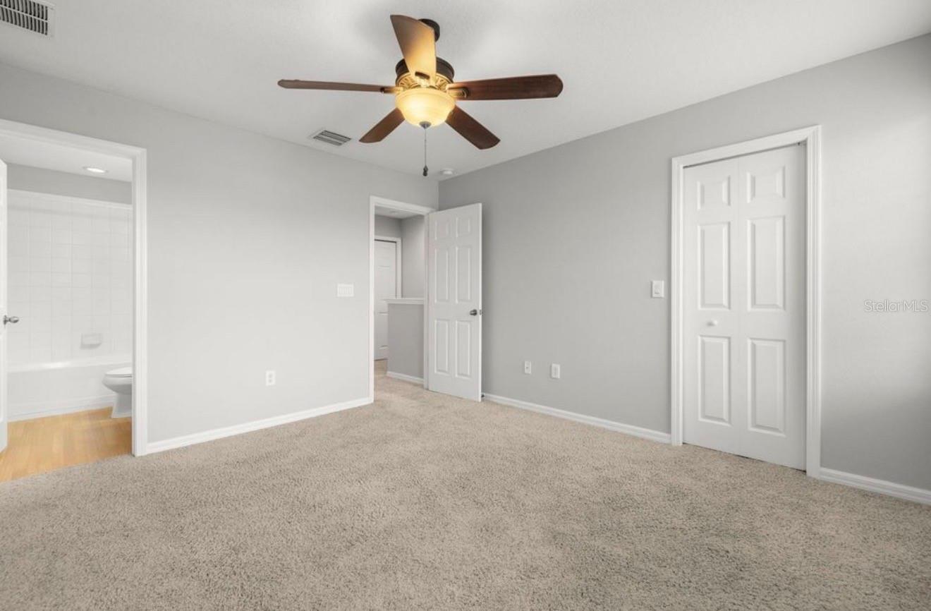 8832 Red Beechwood Ct Property Photo 15