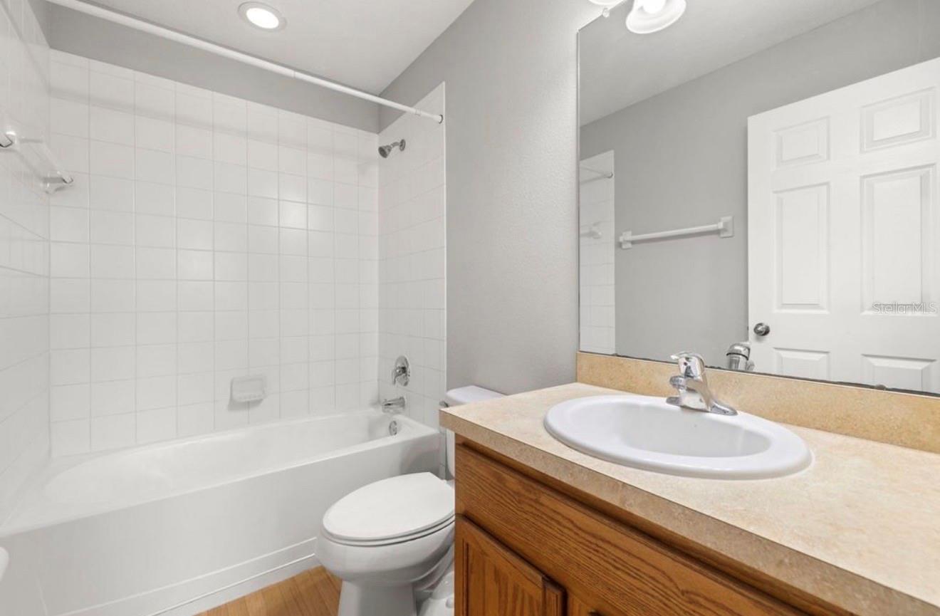 8832 Red Beechwood Ct Property Photo 16