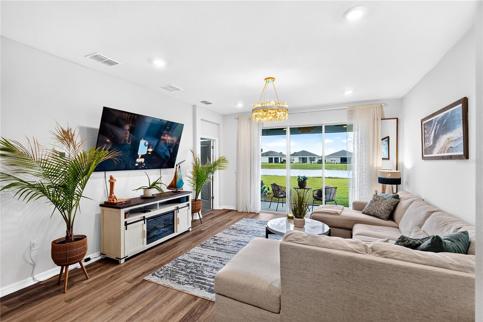 18349 Cropside Trl Property Photo 8