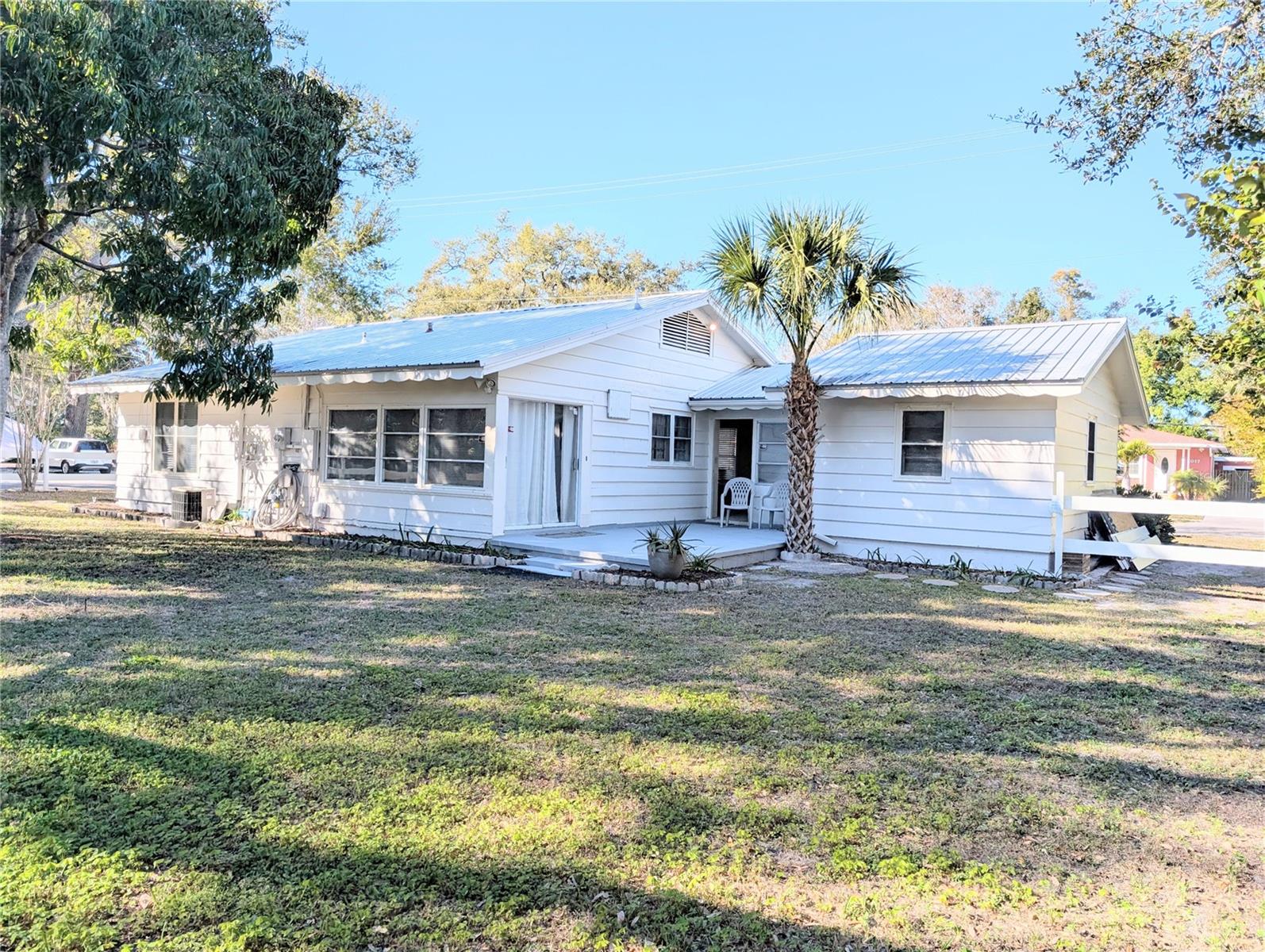 1010 Indian Beach Dr Property Photo 2