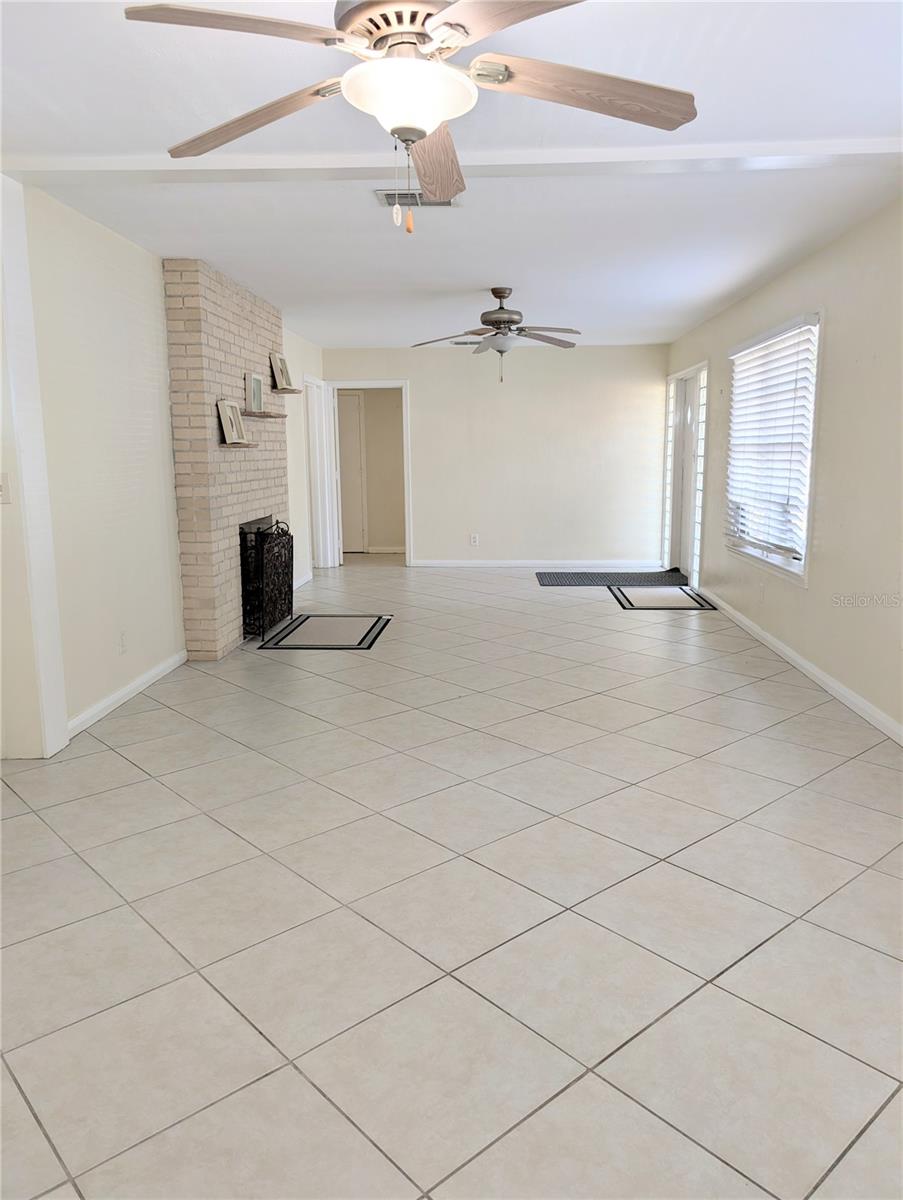 1010 Indian Beach Dr Property Photo 3